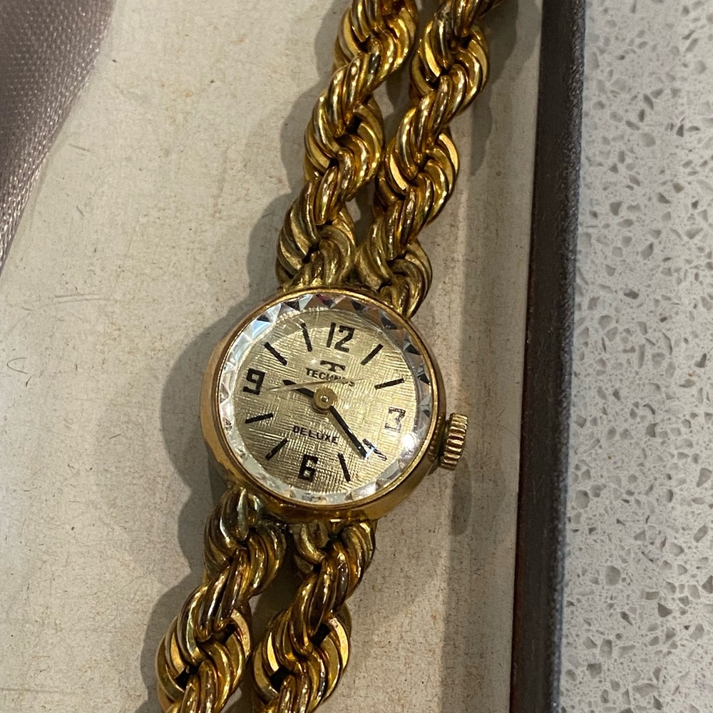 Technos Deluxe 10k gold filled wind up watch vintage